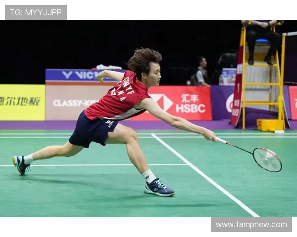 南京羽毛球队在冠军赛中的实力展现与战术分析