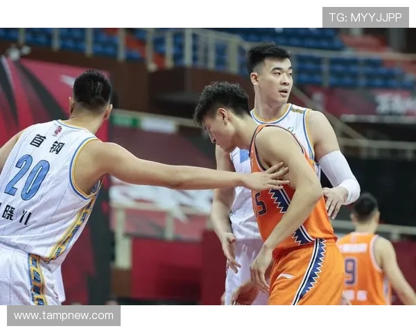 高诗岩：从青年篮球新星到职业生涯的辉煌蜕变之路